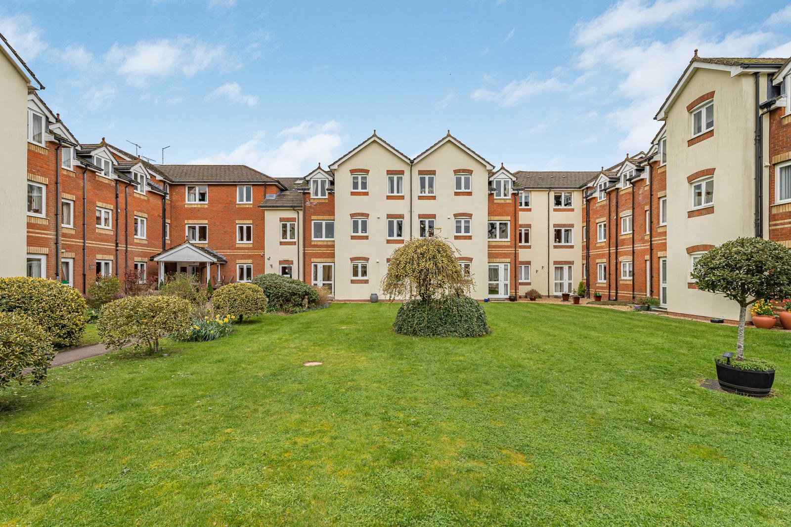 Ackender Road, Alton, Hampshire, GU34