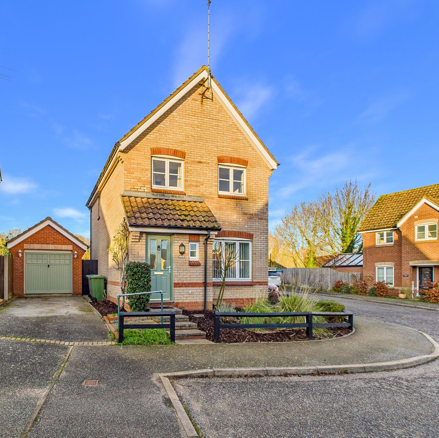 Coucy Close
