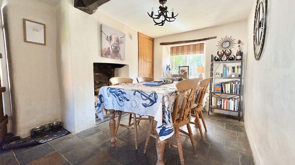 Rectory Road, Norton Fitzwarren, Taunton TA2 6SB, UK, photo 4