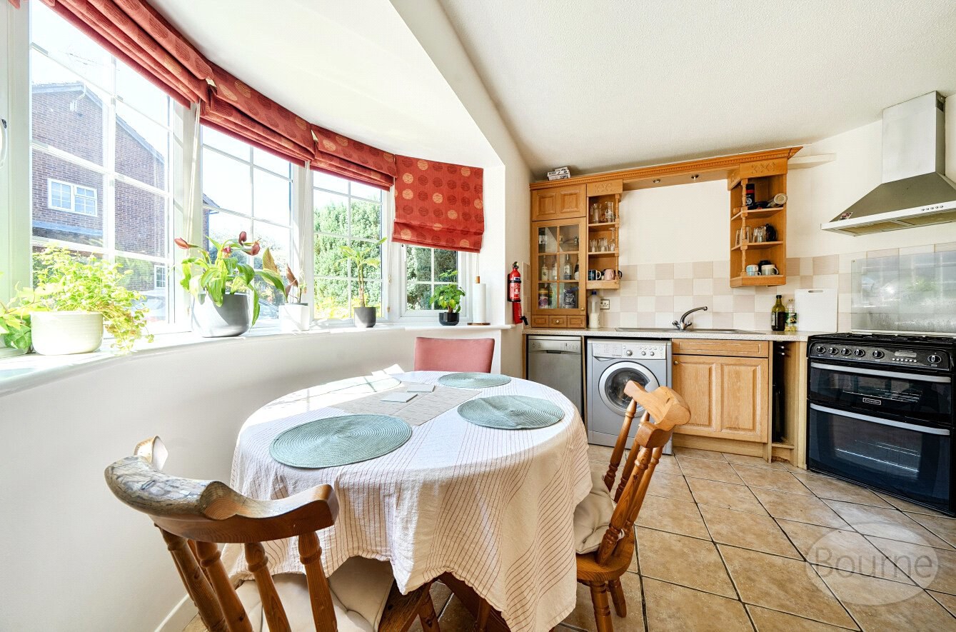 Hurst Close, Liphook, Hampshire, GU30, photo 5