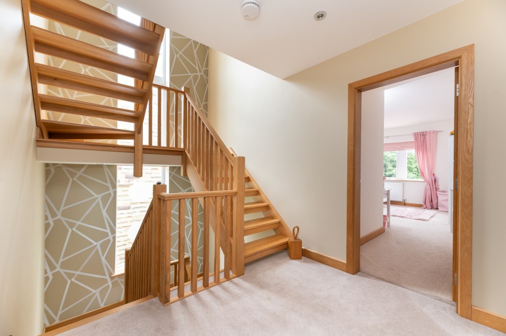 College Gardens, Bingley, West Yorkshire, BD16, photo 24