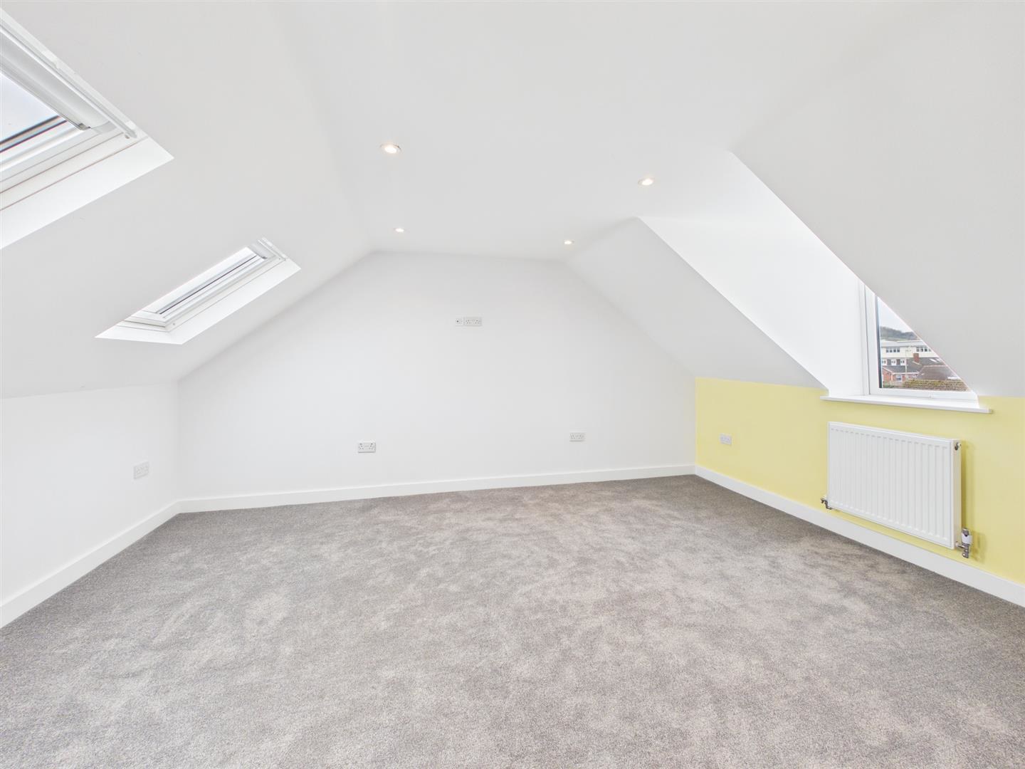 Brookfield Lane, Churchdown, Gloucester, photo 5