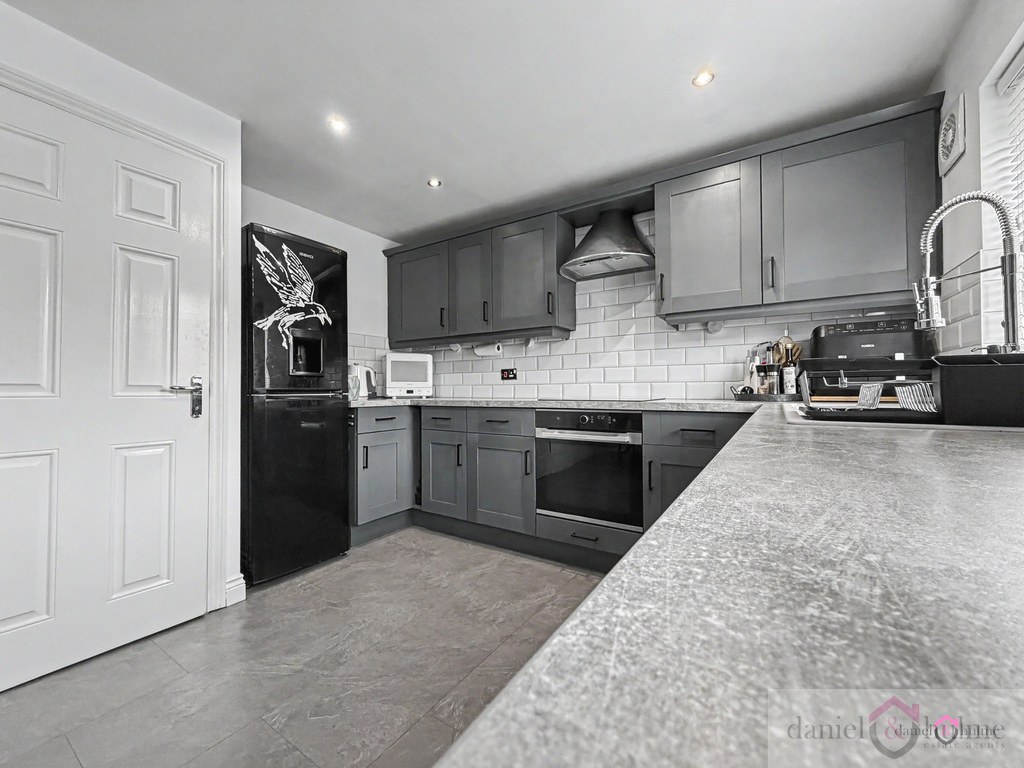 Emerald Way, Milton, Staffordshire, ST6 8HL, photo 10