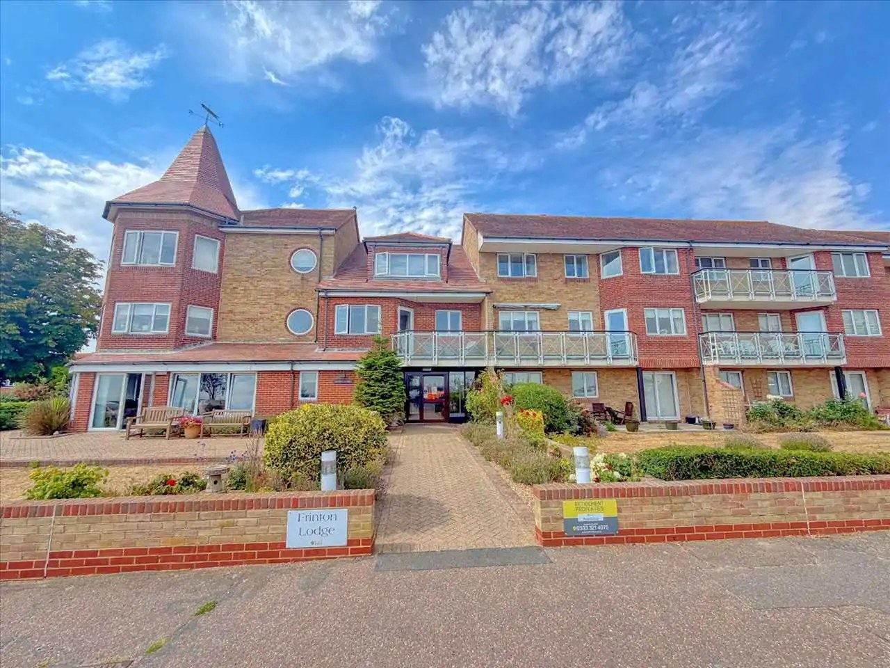 Frinton Lodge