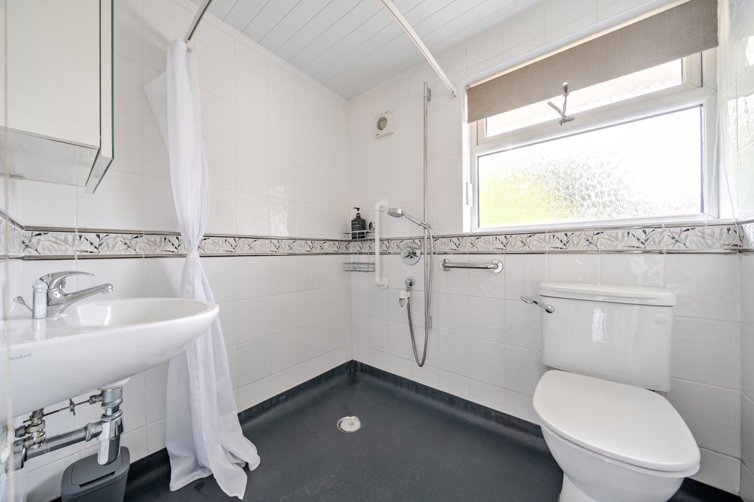 The Street, Hawkinge, CT18, photo 15