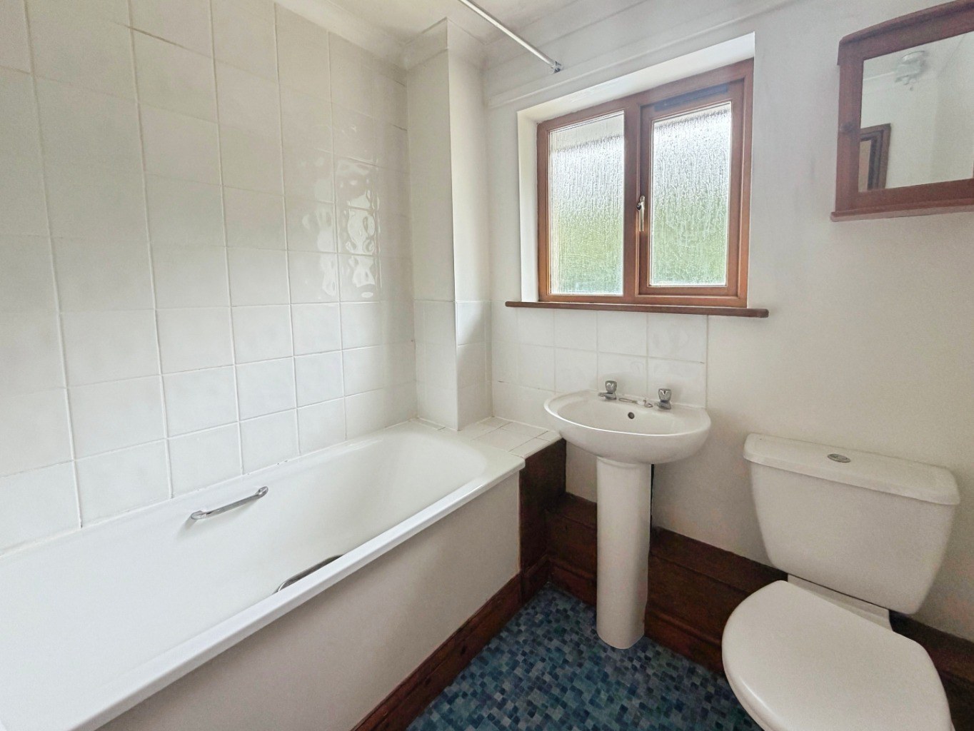 Hayle, Two bed home in popular town location, photo 10