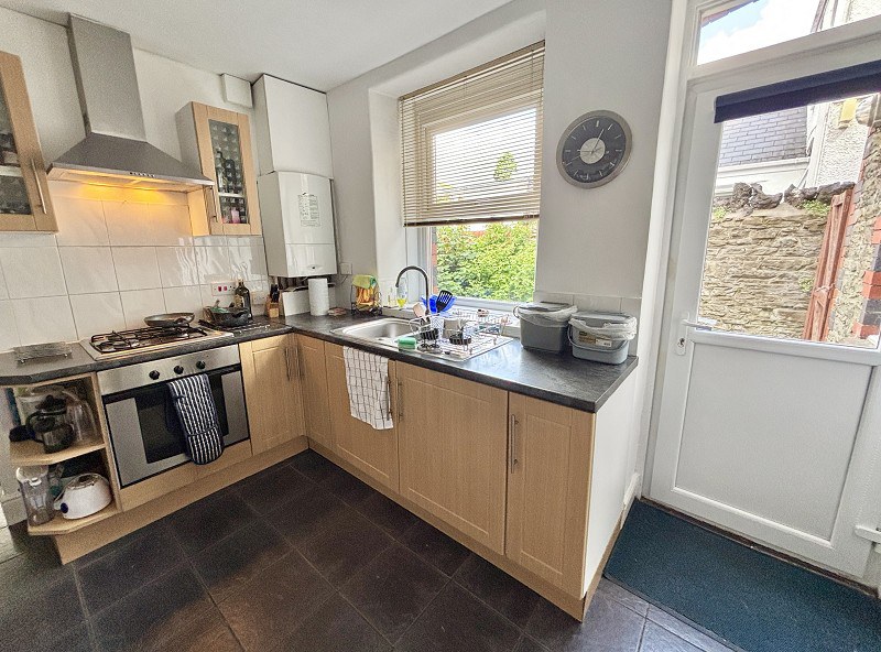 Grove Road, Pontardawe, Swansea., photo 9