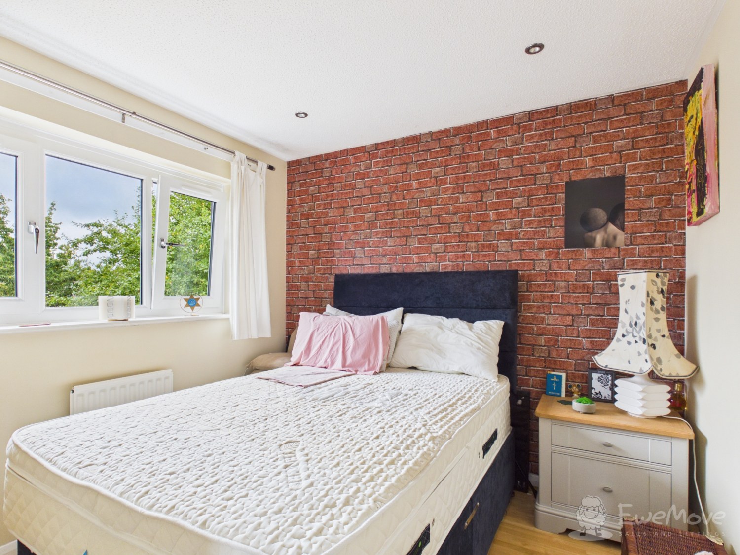 Clover Avenue, Stockport, photo 11