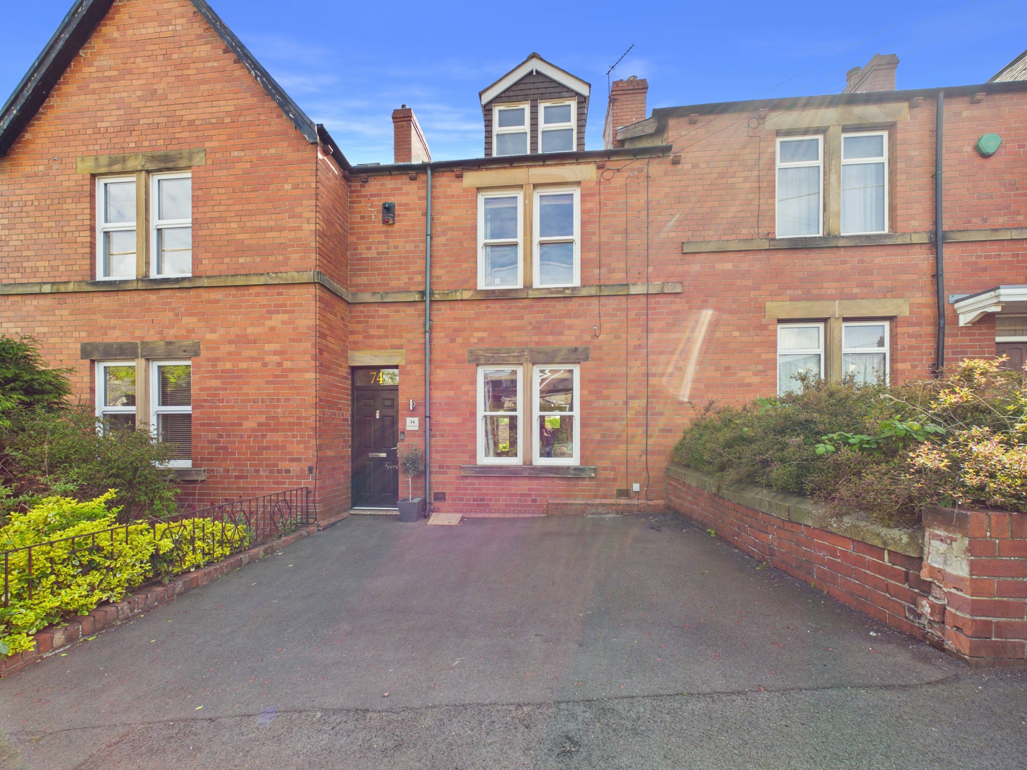 Sunniside Road