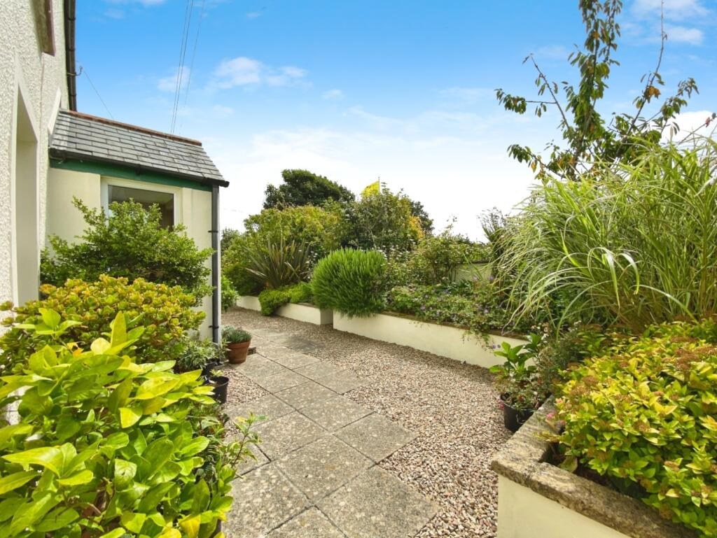 Characterful family home, Nancegollan, photo 25