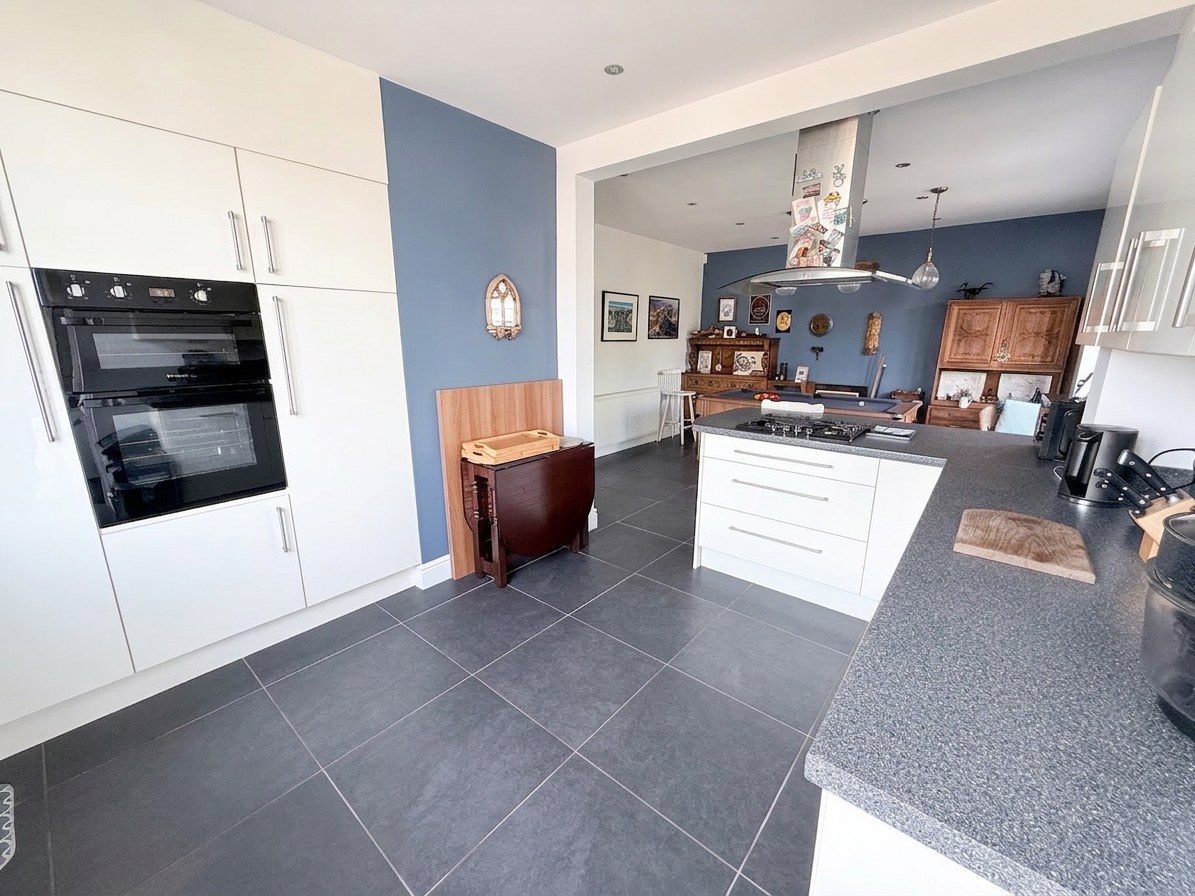 Glenfield Road, Leicester, LE3, photo 9