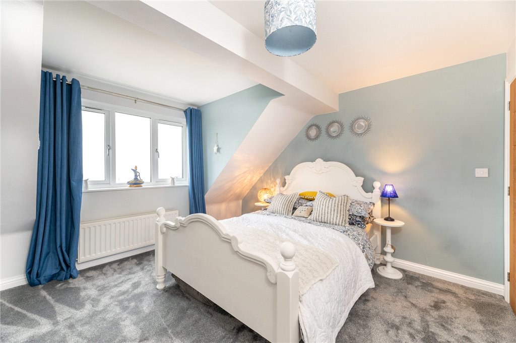 Jonscroft, Queensbury, Bradford, West Yorkshire, BD13, photo 27