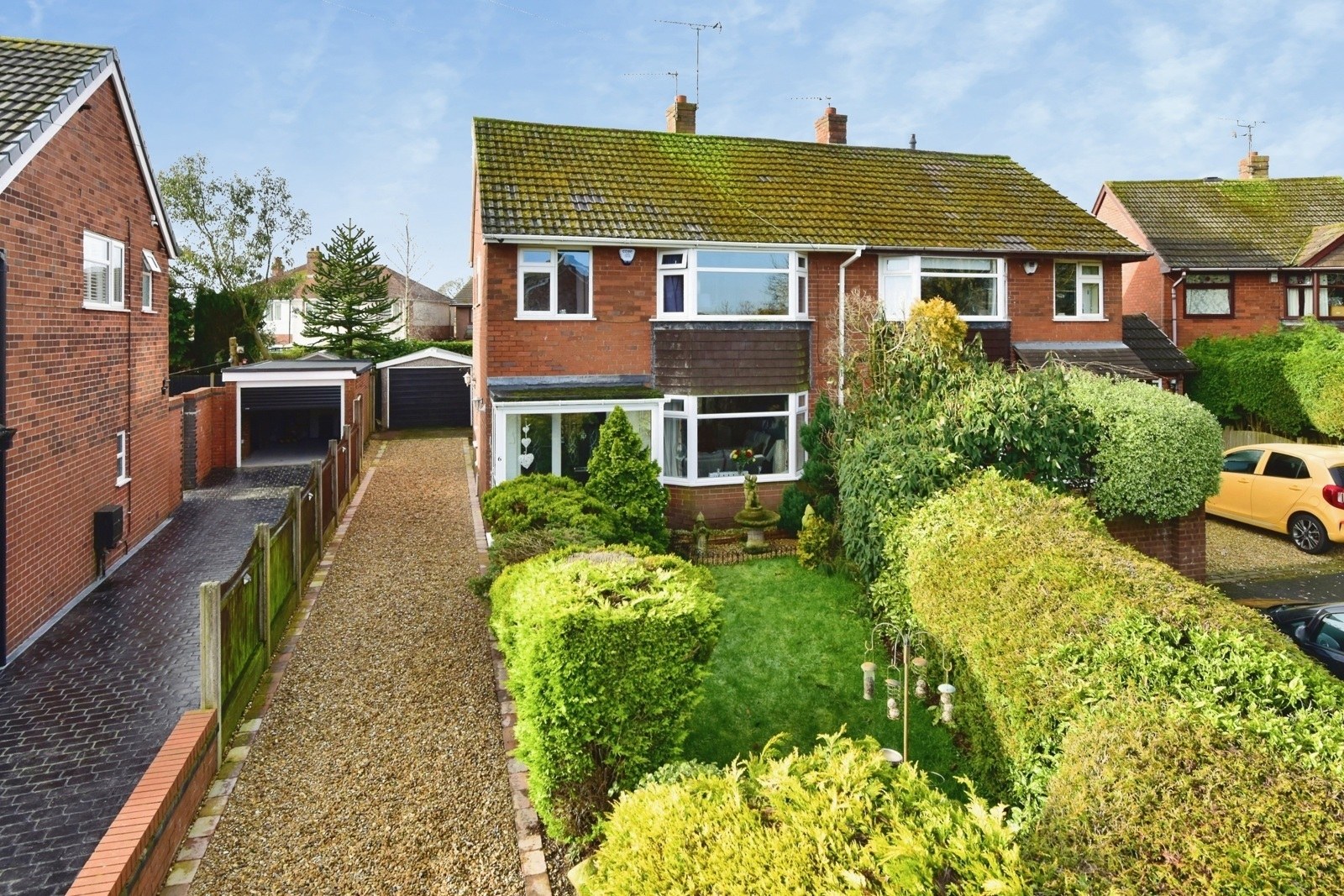 Hollies Drive