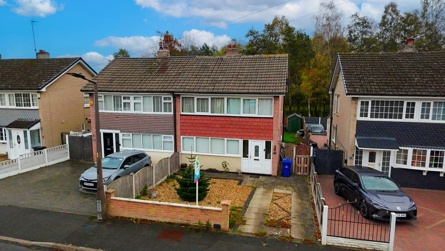 27 Wroxham Way, Doncaster