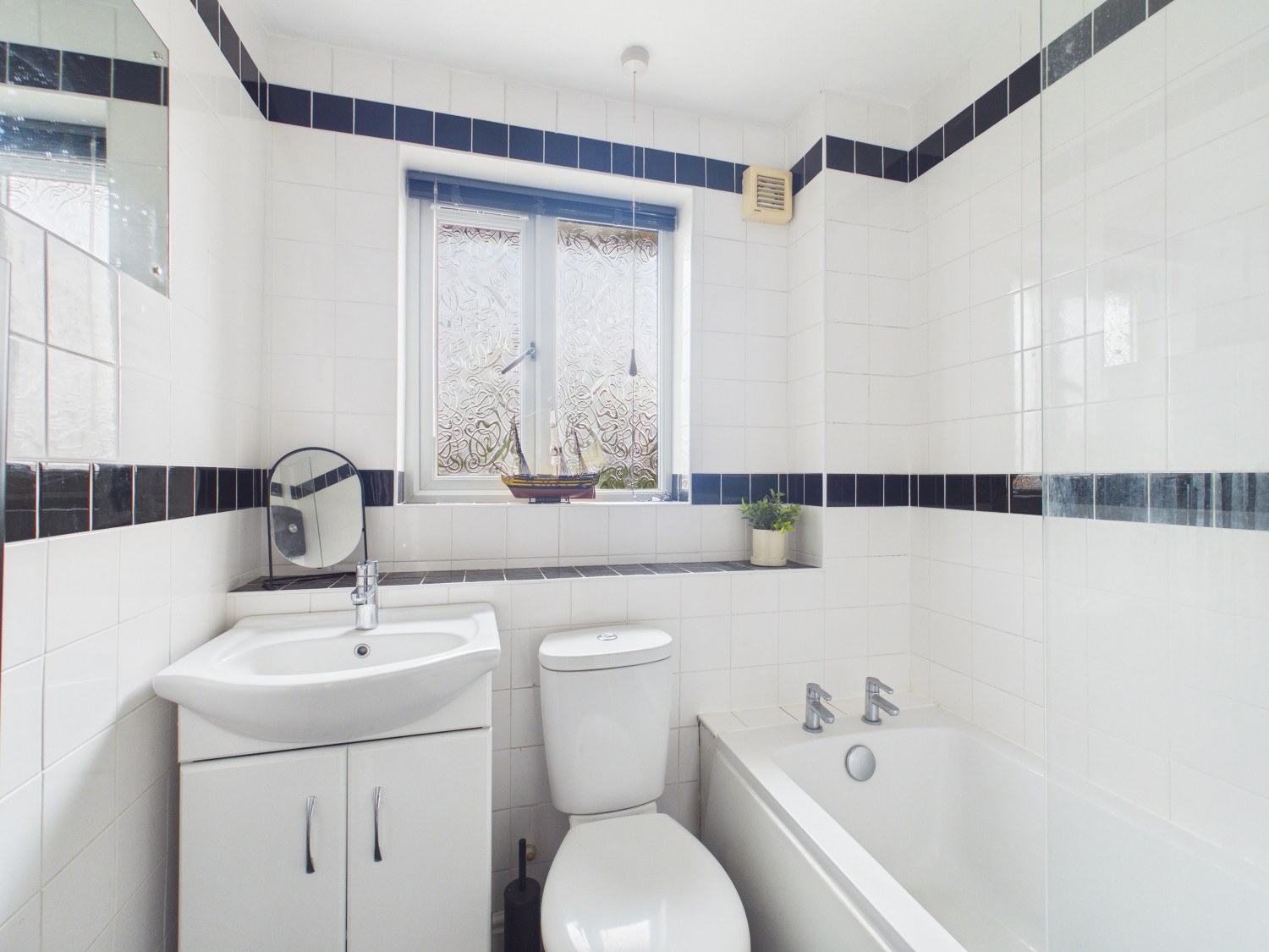 6 Lossiemouth Road, Hinckley, photo 11