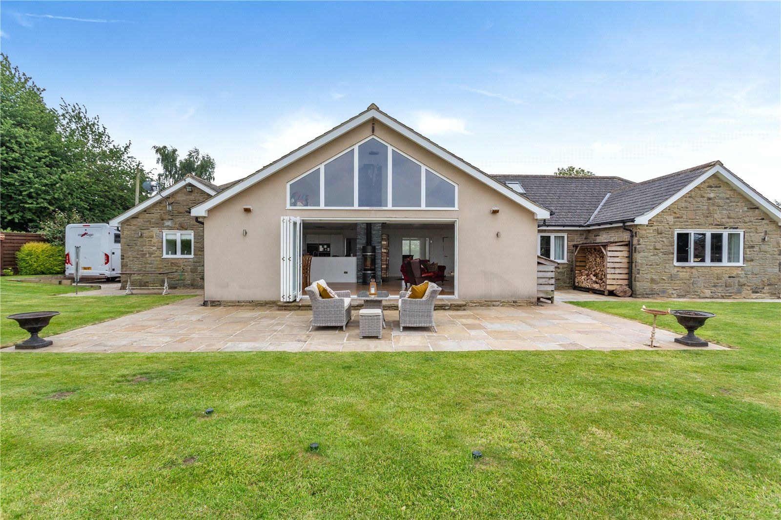 3 bed detached for sale in Harrogate North Yorkshire HG3 3SZ Copgrove