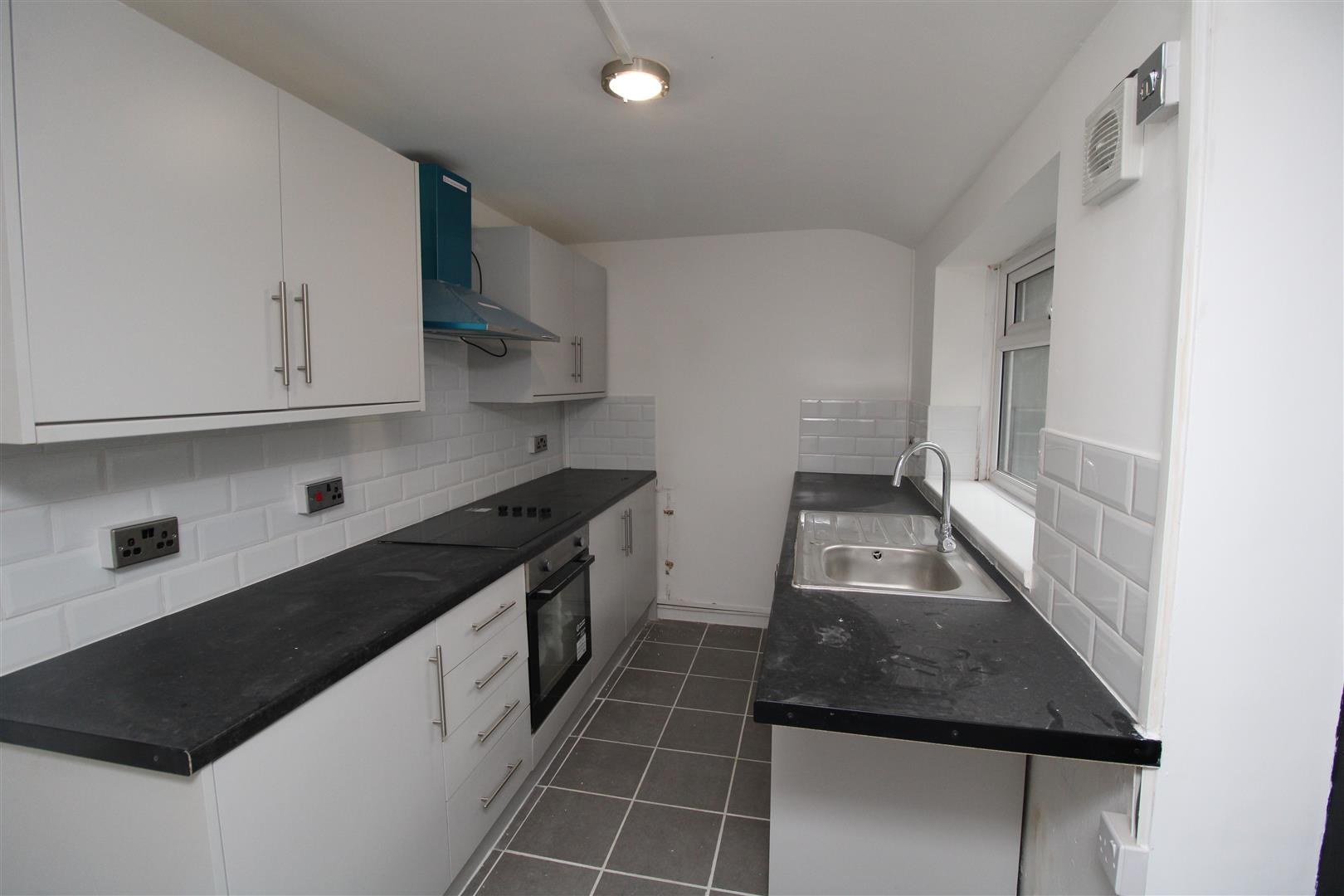 House - Terraced For Rent Oak Street