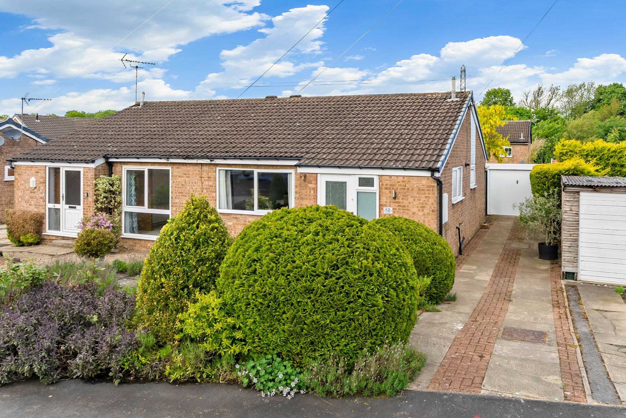 2 bed home for sale in Shelley Court, Harrogate