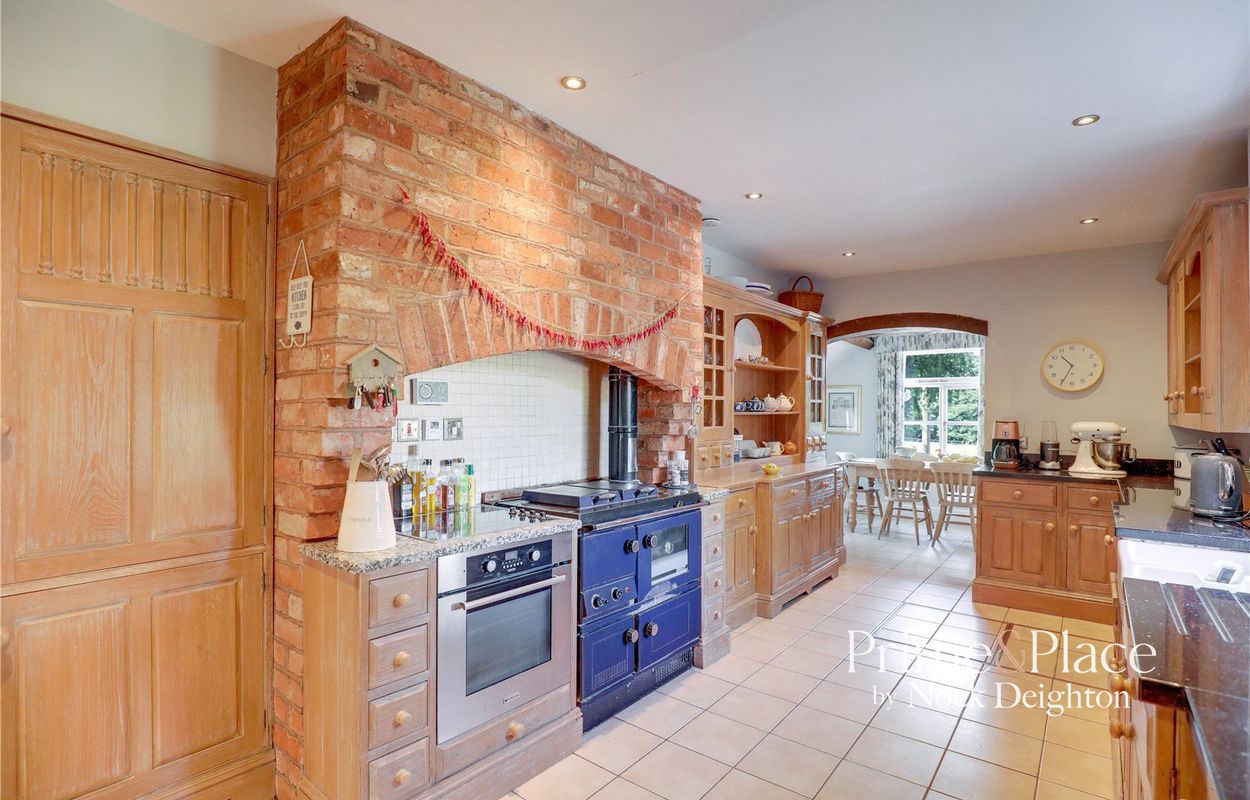 The Butlers House Patshull Park Burnhill Green Wolverhampton WV6 7HY, photo 7