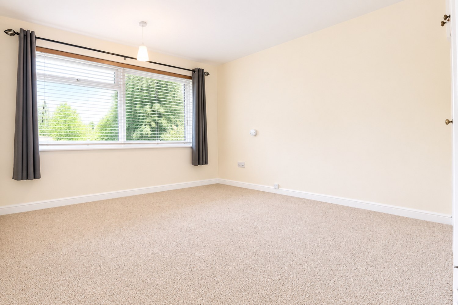 THE BIRCHES, 7 DURHAM ROAD, BROMLEY, KENT, BR2, photo 4