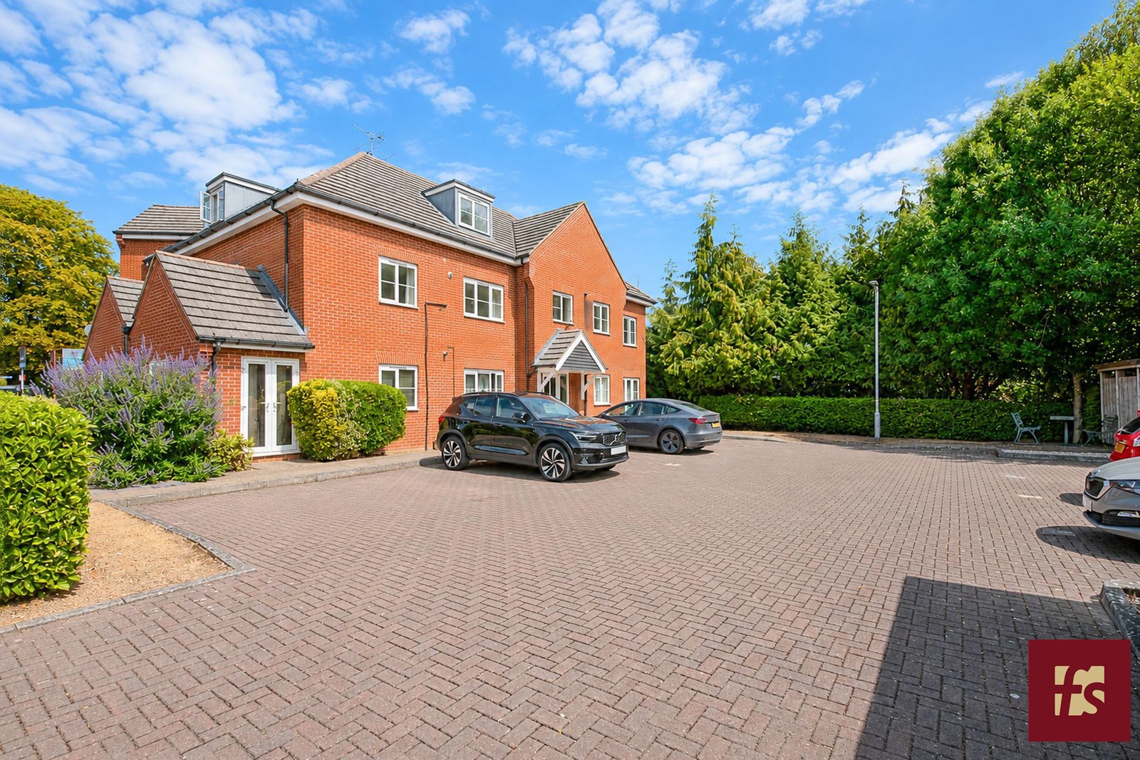 St Francis Close, Crowthorne, Berkshire RG45 6DF