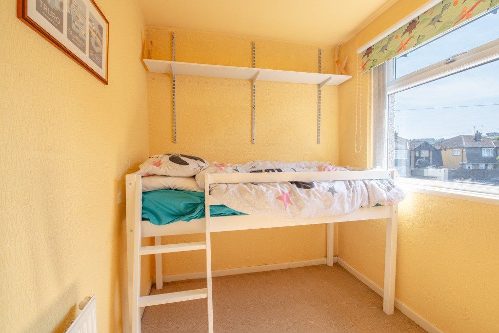 Woodside View, Cottingley, Bingley, West Yorkshire, BD16, photo 10