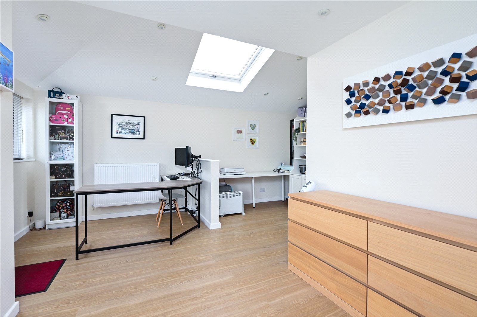 Ash Lodge Drive, Ash, Guildford, Surrey, GU12, photo 6