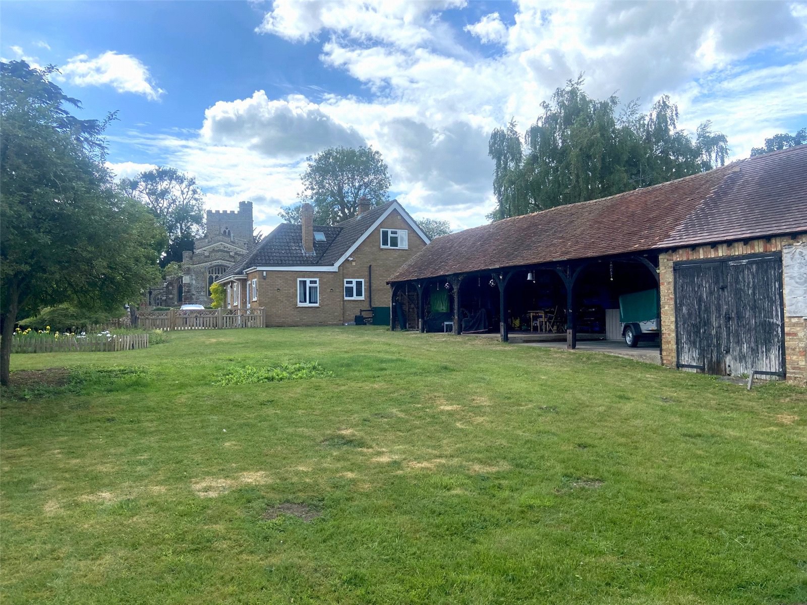 Church Road, Tingrith, Bedfordshire, MK17, photo 3