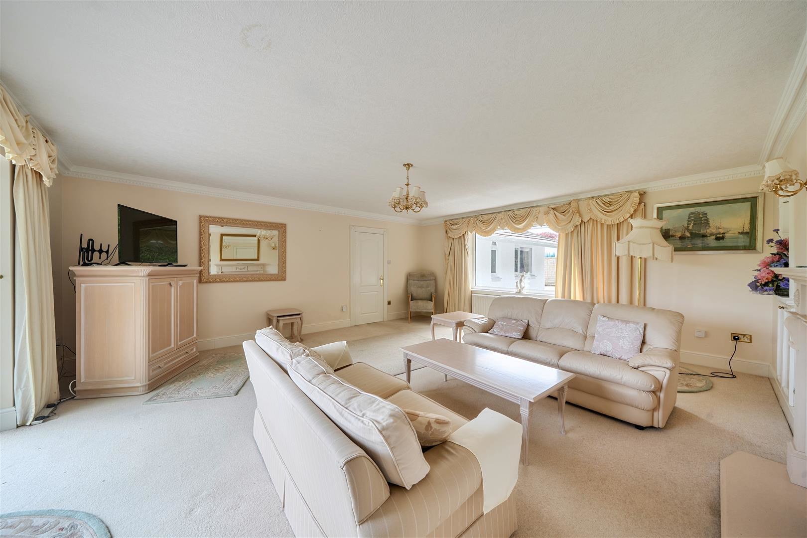 Forest Road, Lampeter, photo 9