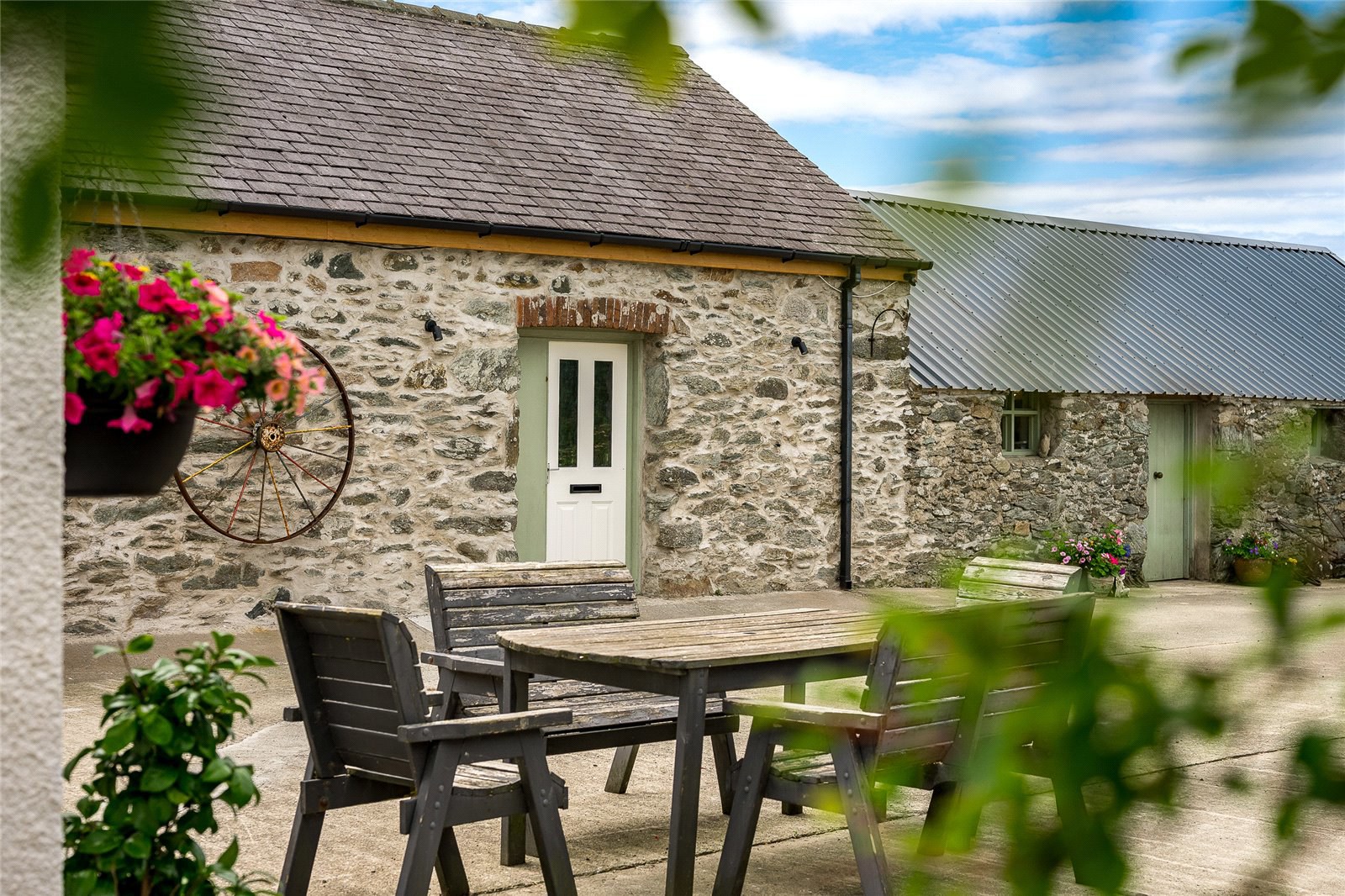 Llanfaethlu, Holyhead, Anglesey, LL65, photo 21