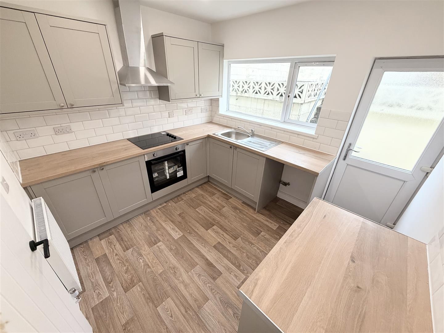 House - Terraced For Rent Prospect Place