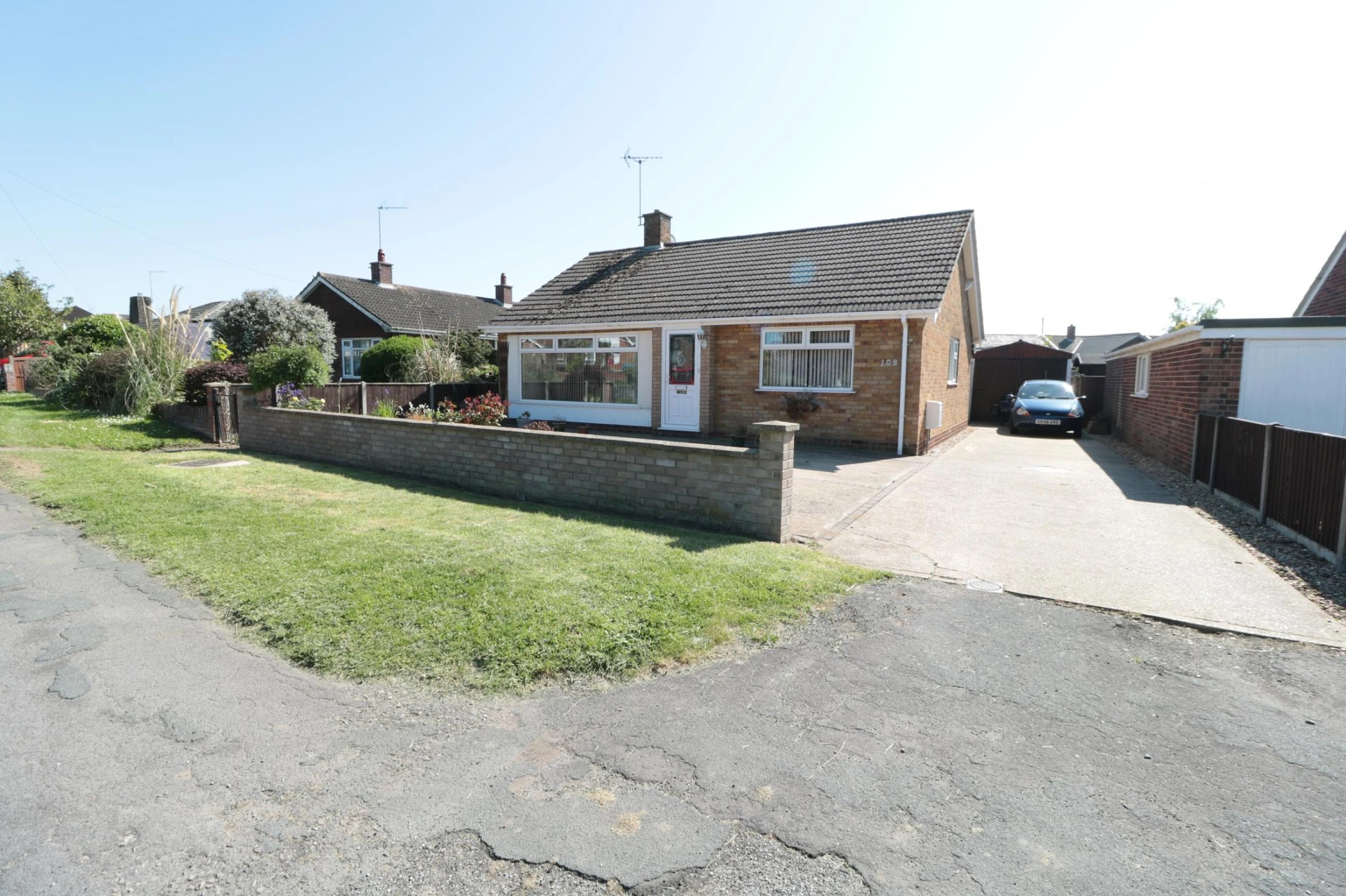 Ellough Road