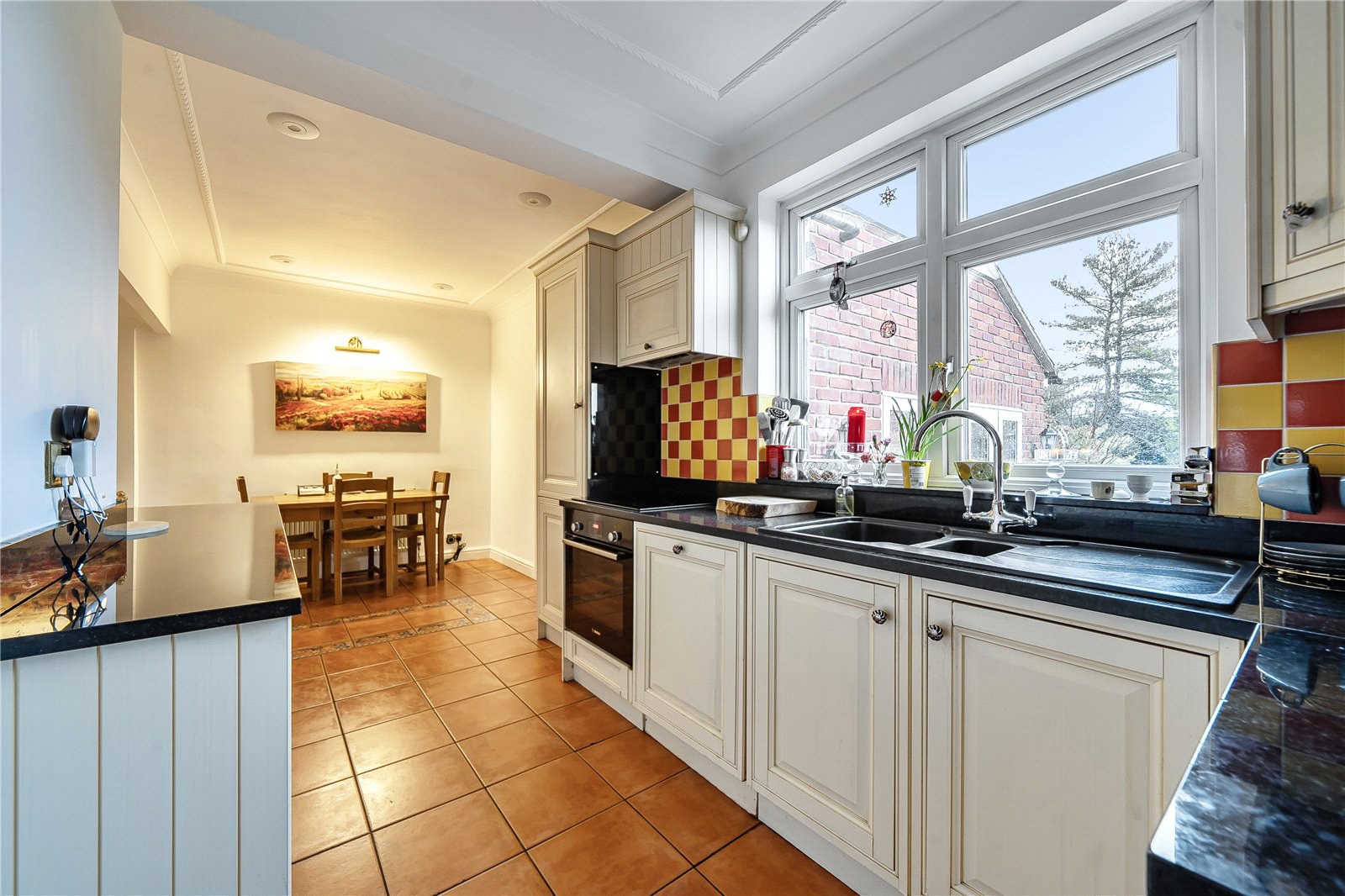 Langham Gardens, Grange Park, London, N21, photo 5