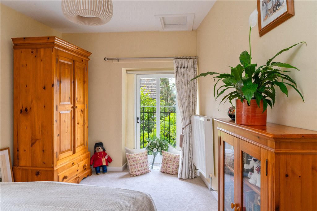 Greencroft Cottage, The Green, Guiseley, Leeds, LS20, photo 17