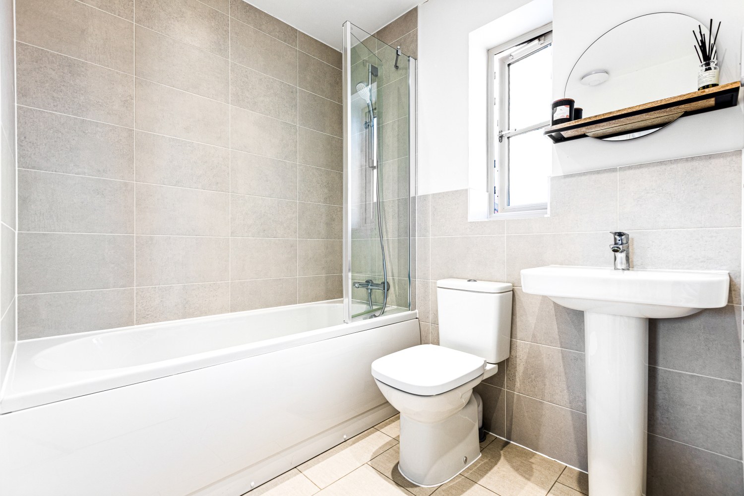 32 Blakenhall Drive, Lutterworth, photo 15