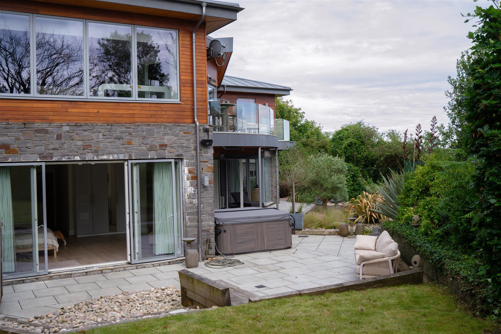 5 Westwinds, Langland, Swansea, photo 48