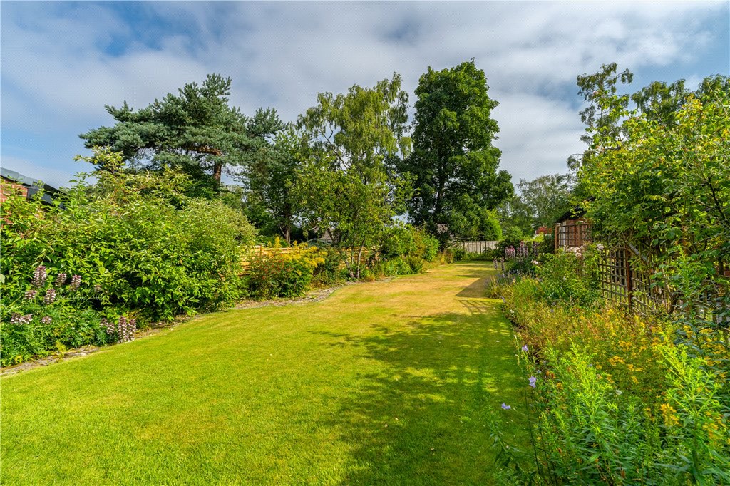 Moseley Wood Lane, Leeds, West Yorkshire, LS16, photo 17