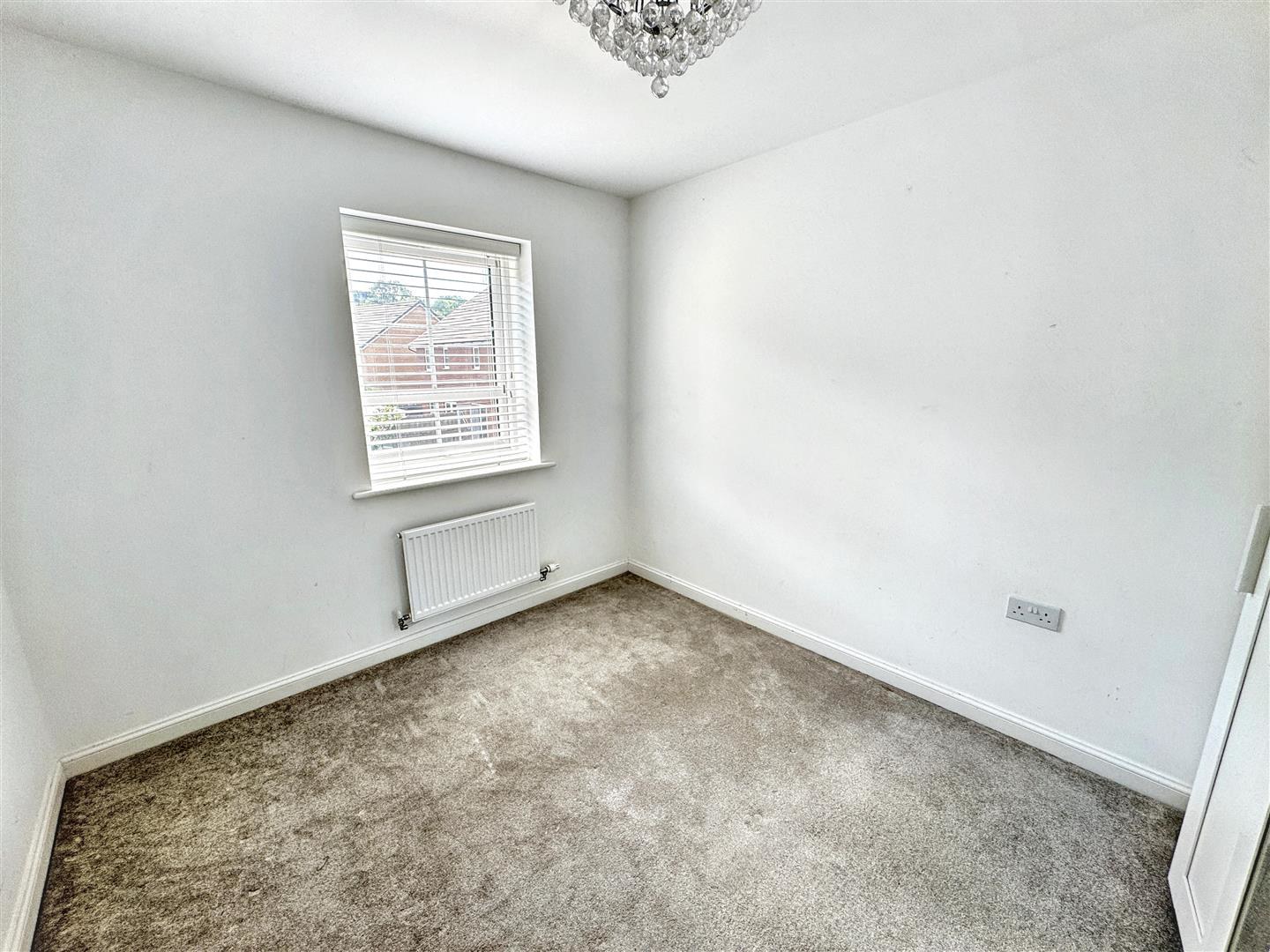 Castle Way, Rogerstone, Newport, photo 18