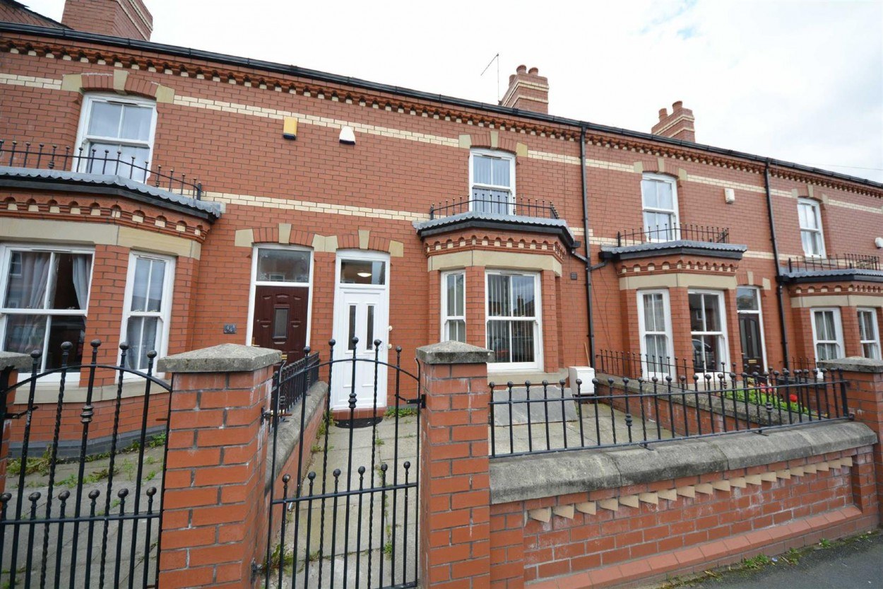3 bed House - Mid Terrace for Rent