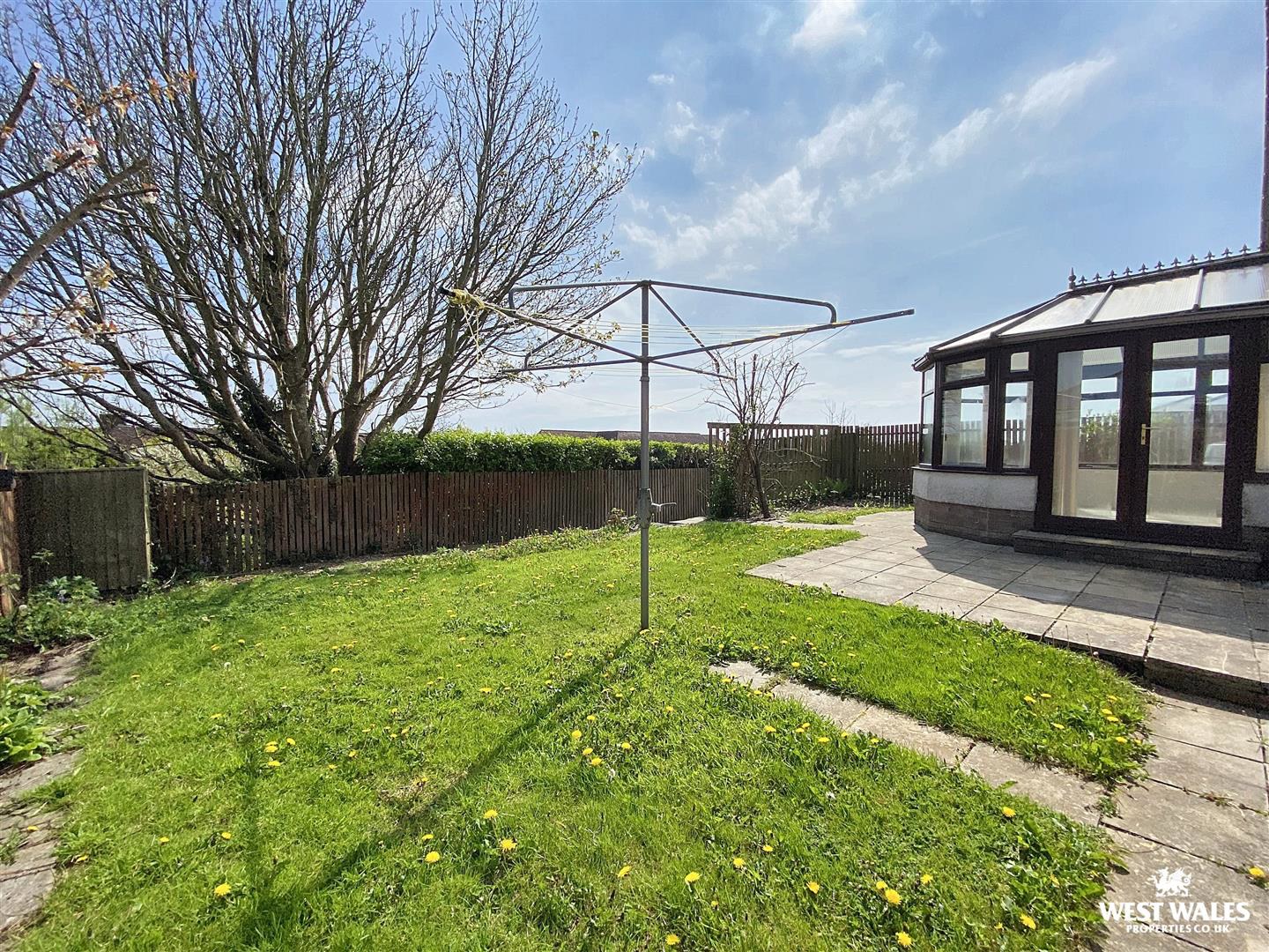 Cenarth Close, Pembroke Dock, photo 21