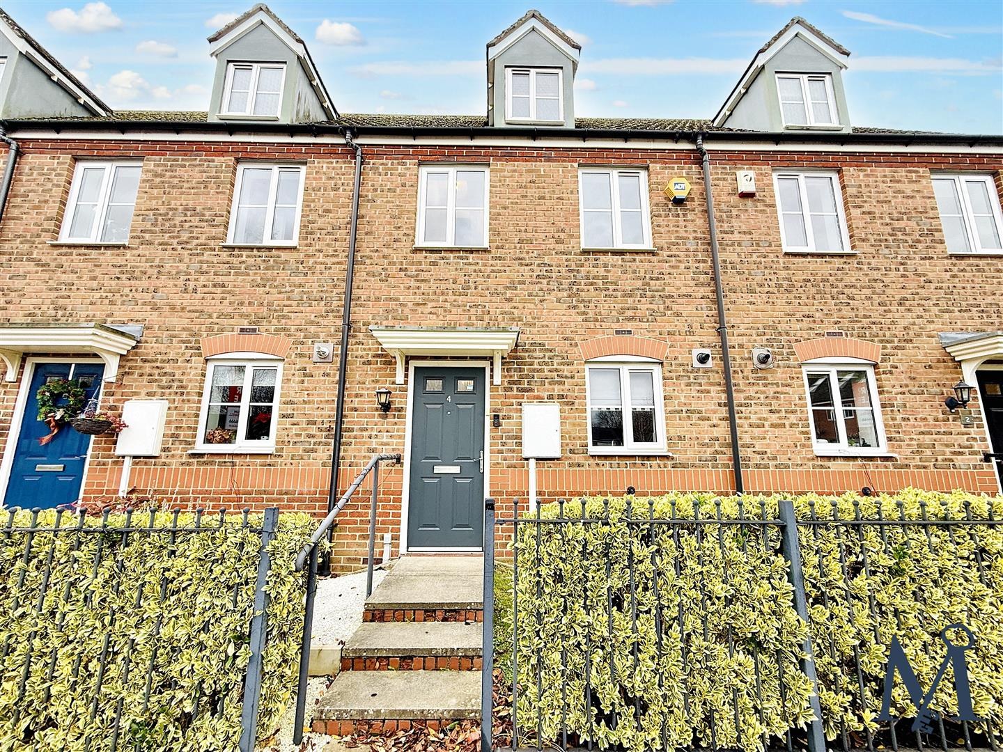 town house to rent in Birch Road