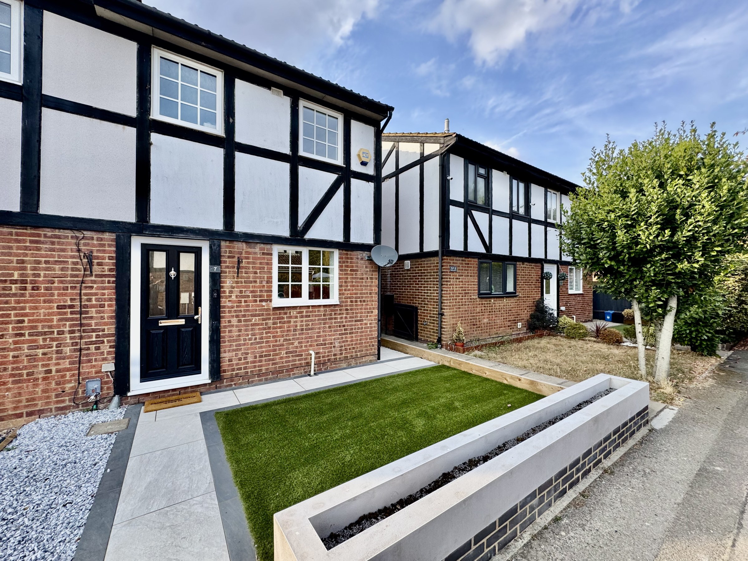 Belsham Place, Luton, LU2