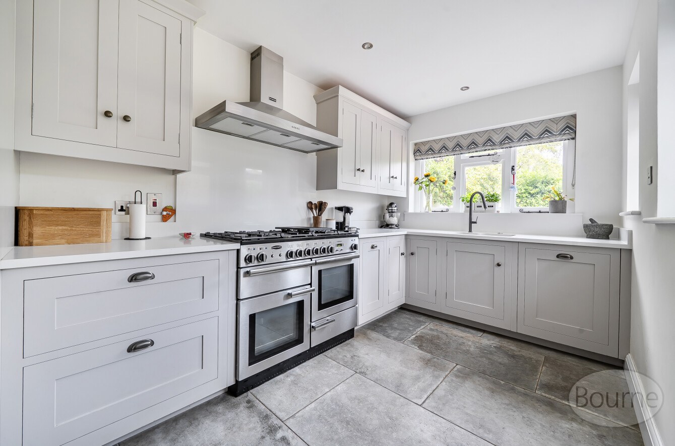 Tuesley Lane, Godalming, Surrey, GU7, photo 3