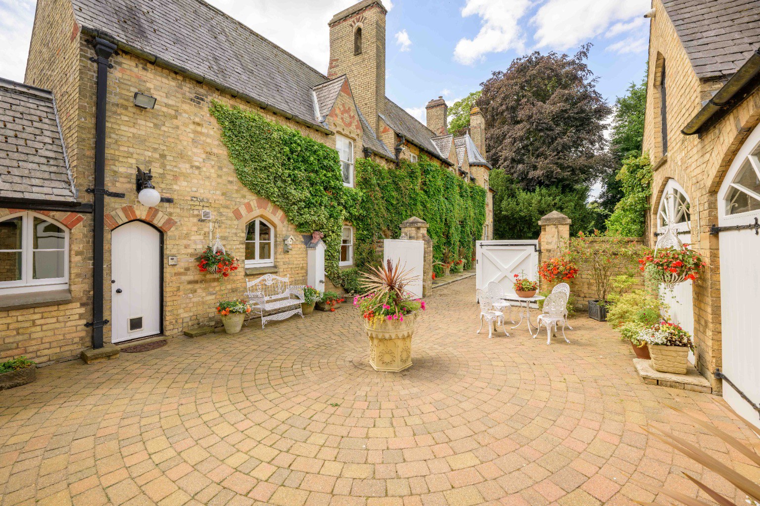 Riseholme Lane, Riseholme, Lincoln, Lincolnshire, LN2 2LE, photo 38