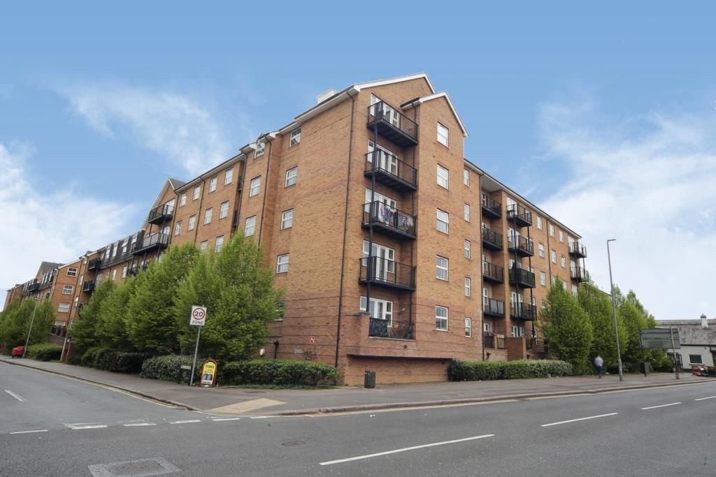 Holly StreetLuton LU1 3DF