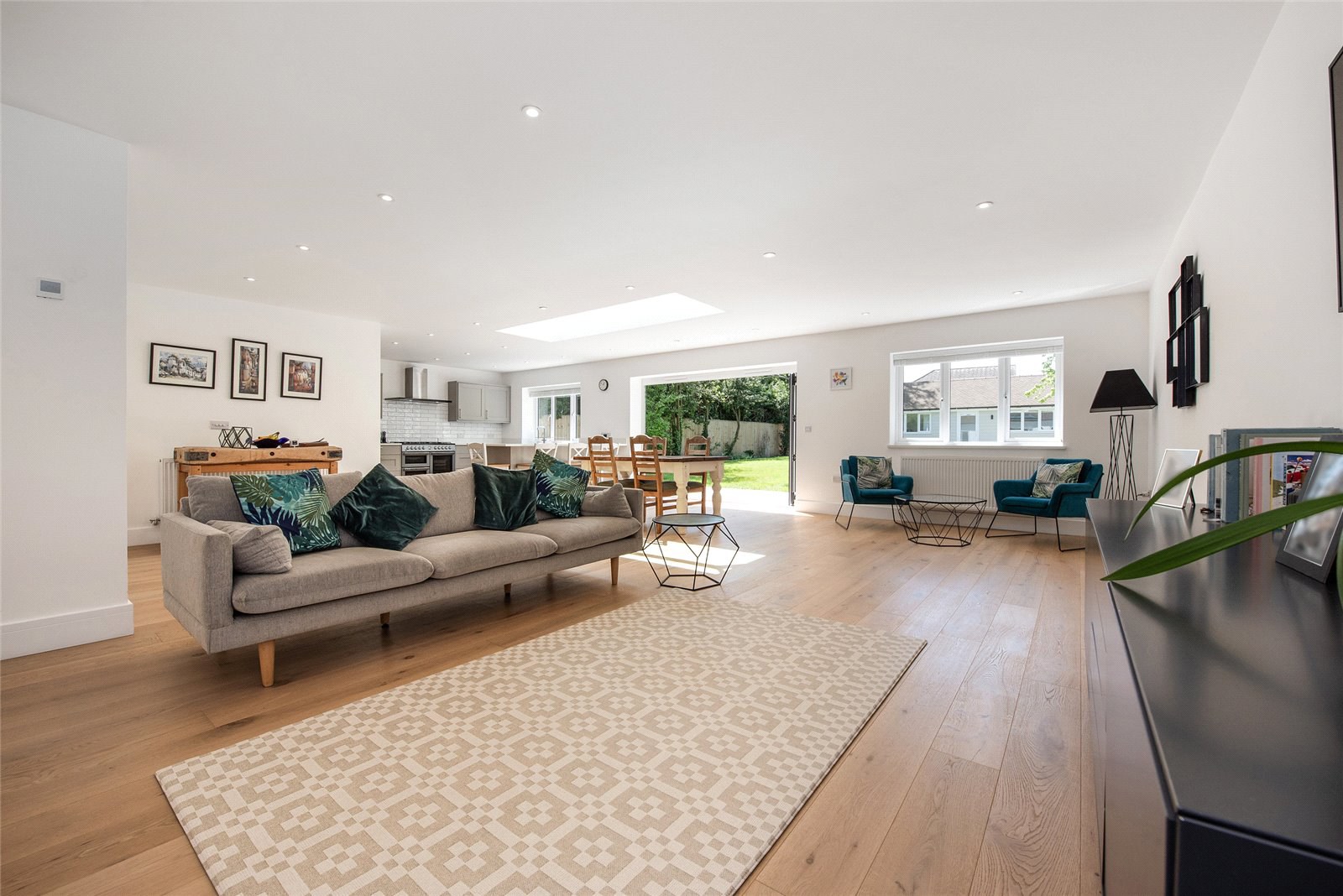 Elm Grove, Barnham, Bognor Regis, West Sussex, PO22, photo 2