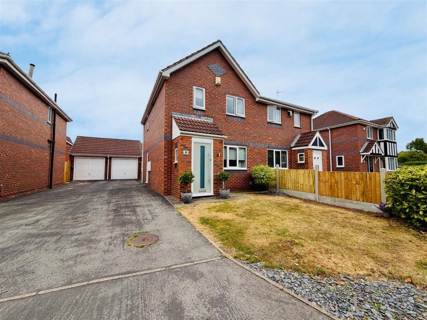 Woodlands Close