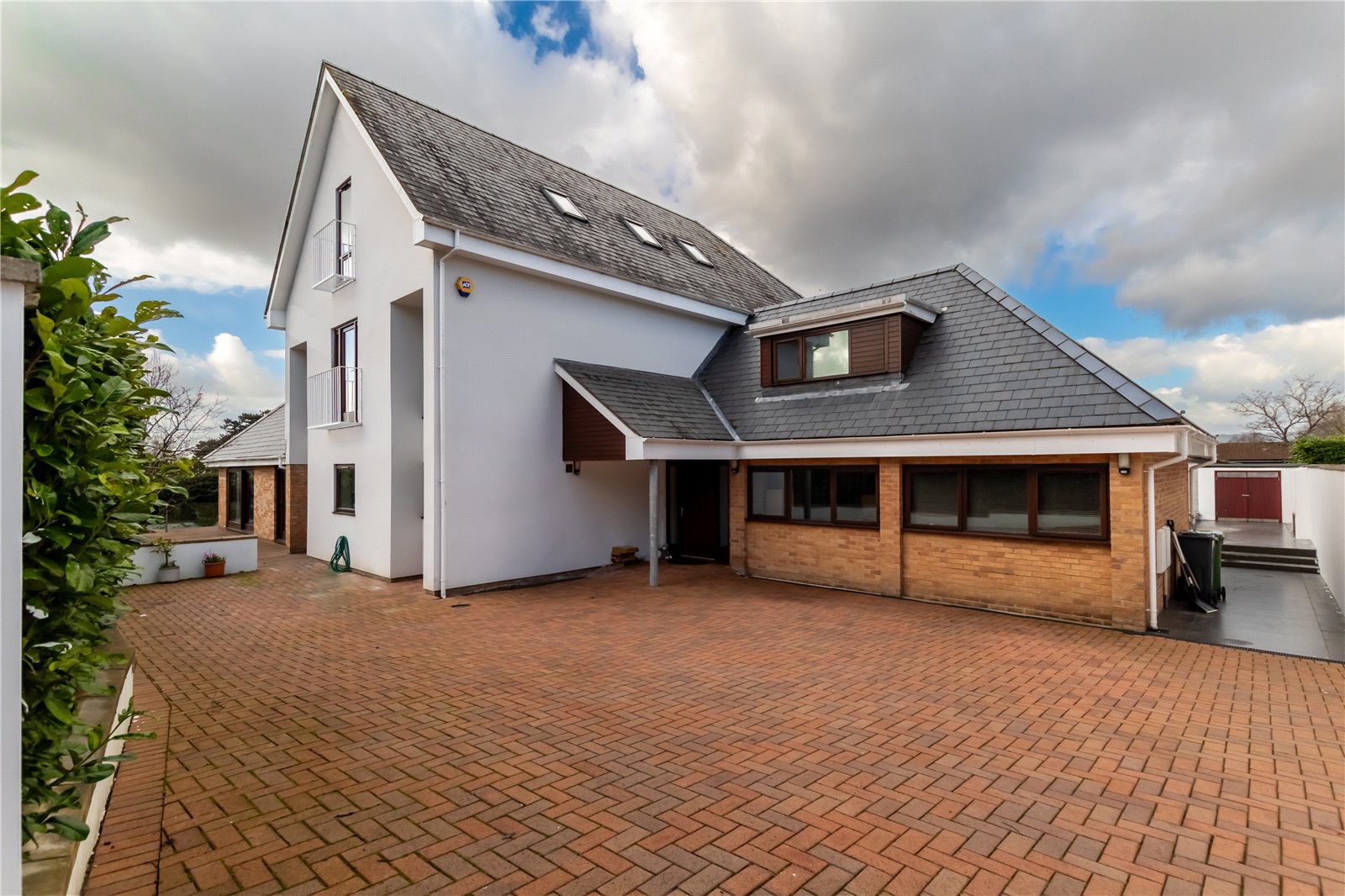 Cefn Coed Crescent, Cyncoed, Cardiff, CF23, photo 35