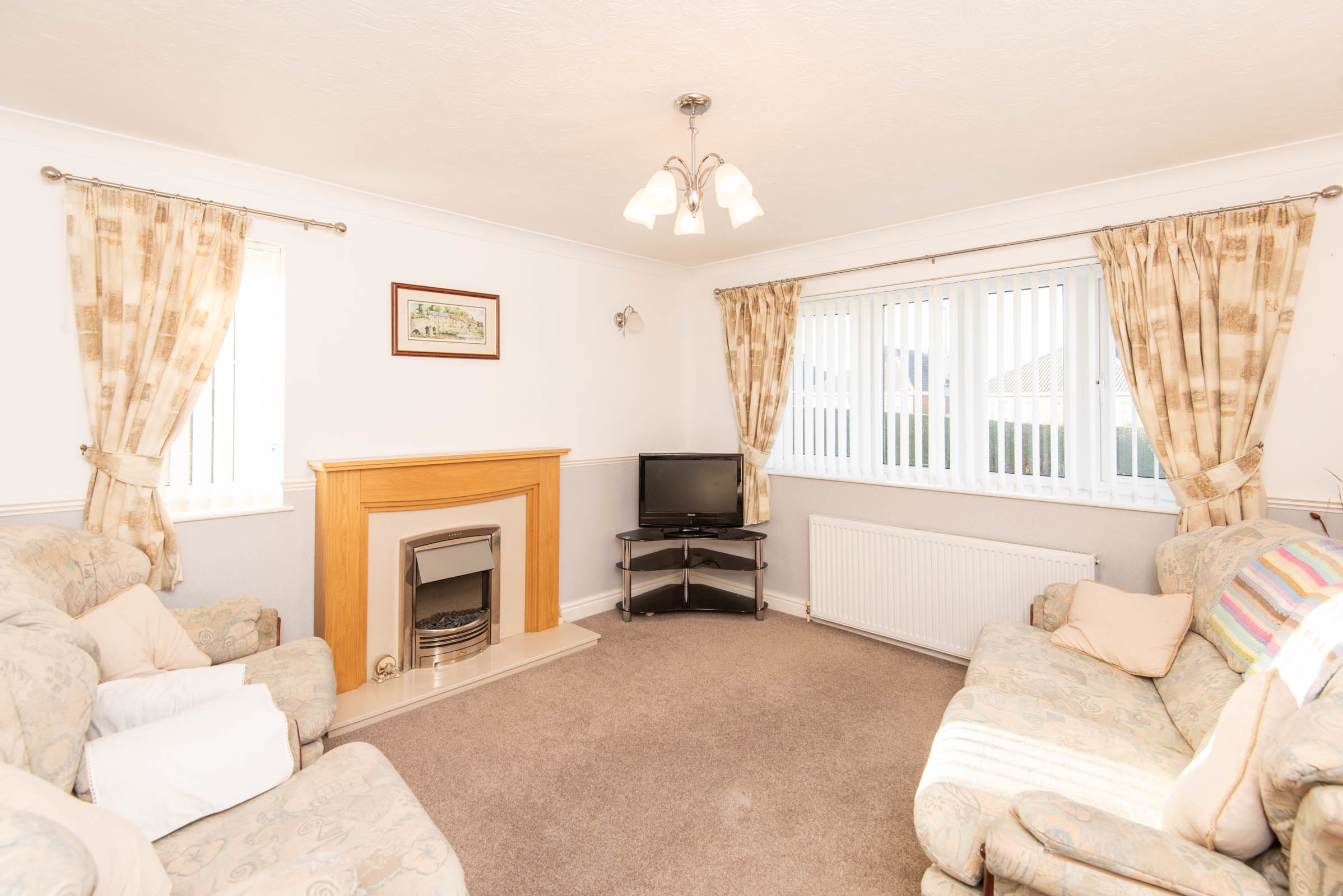 Manor Avenue, Brimington, S43, photo 3