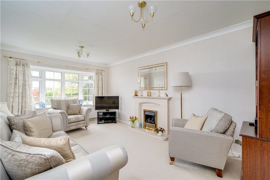 St. Johns Close, Aberford, Leeds, West Yorkshire, LS25, photo 6